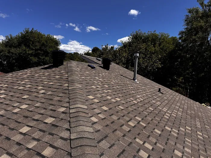 H&R Roofing Picture 8