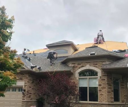 Peaks & Valleys Construction - All Kinds of Metal Roofing in Barrie, Ontario | Roof Repairs & Installation | FREE Estimates