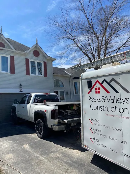 Peaks & Valleys Construction - All Kinds of Metal Roofing in Barrie, Ontario | Roof Repairs & Installation | FREE Estimates Picture 3