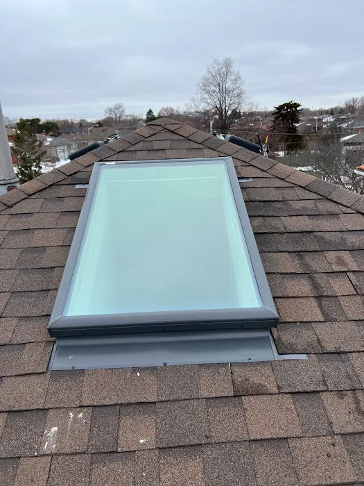 The Roof Technician Oakville - Roof Repairs - Flat Roofing - Skylights Picture 6