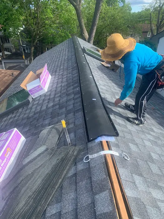 The Roof Technician Oakville - Roof Repairs - Flat Roofing - Skylights Picture 9