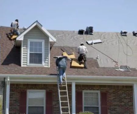 Deluxe Roofing and Construction