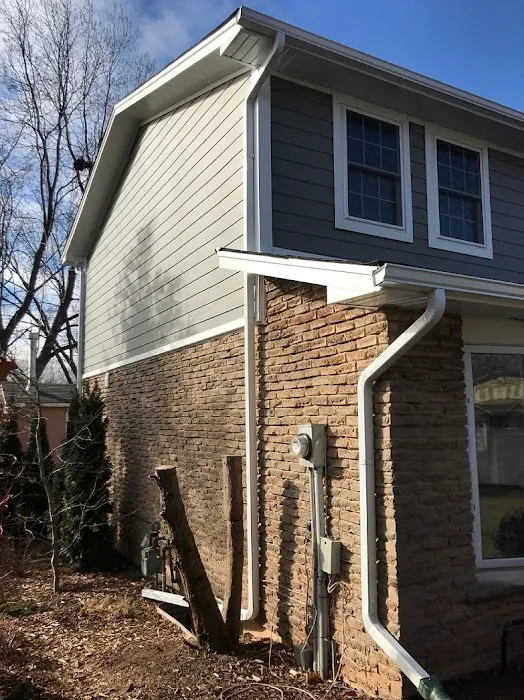 D'Angelo and Sons | Eavestrough Repair & Roofing Burlington Picture 1