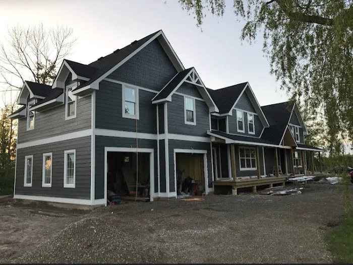 Custom Contracting Burlington Roofing & Eavestrough Repair Burlington Picture 3