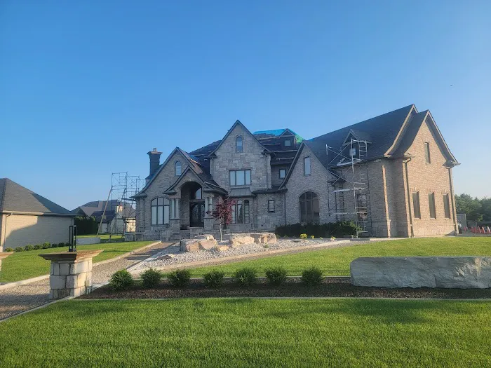 AMJ Exteriors Picture 7