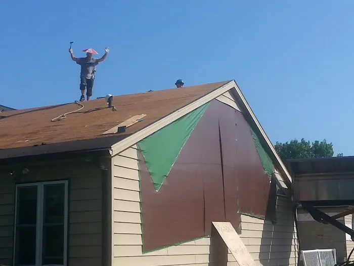 Roofing with Integrity Picture 3