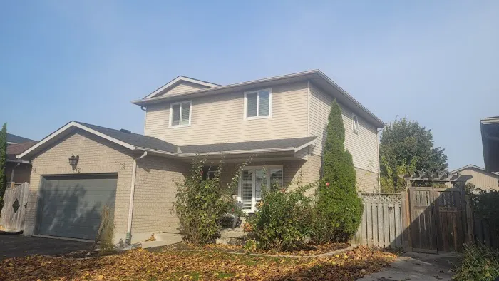 D'Angelo and Sons | Eavestrough and Roofing Picture 3