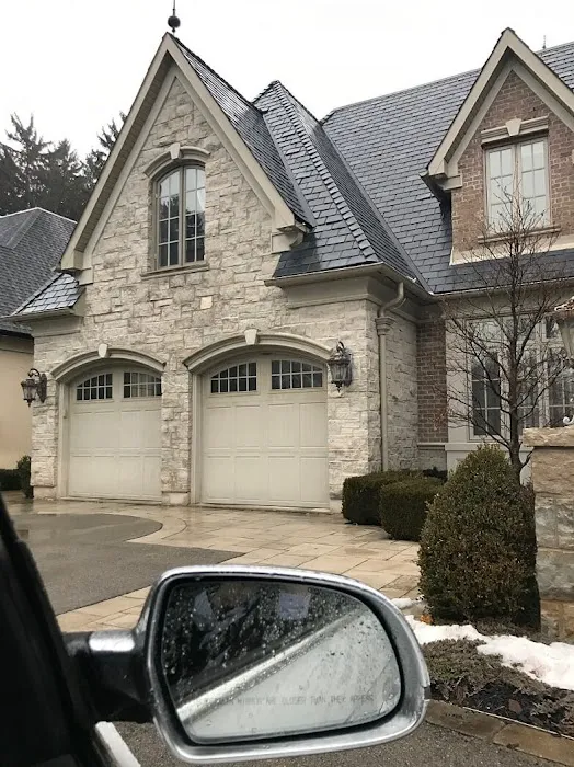 D'Angelo and Sons | Eavestrough and Roofing Picture 4