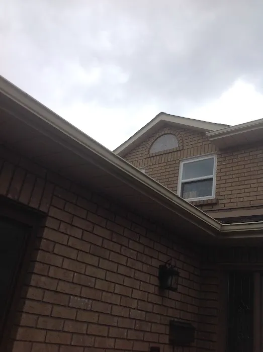 D'Angelo and Sons | Eavestrough and Roofing Picture 2