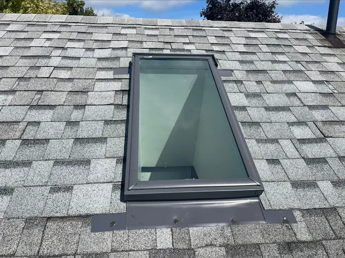 Top's Roofing Company Picture 10