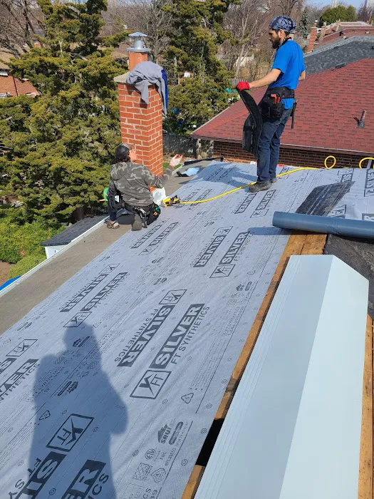 Canadian Siding and Roofing Picture 6