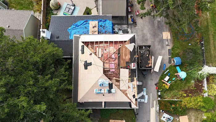 Twin Peaks Roofing and Aluminium Inc. Picture 8