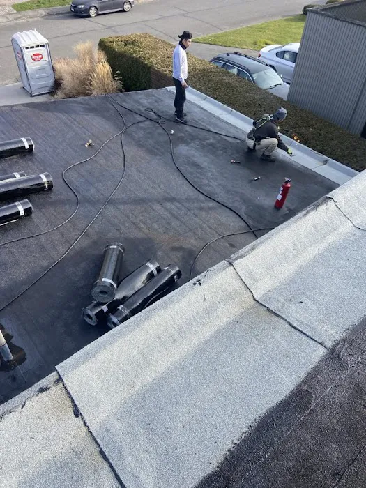 Emmax Roofing Inc - Expert Roofing Services Vancouver Picture 4