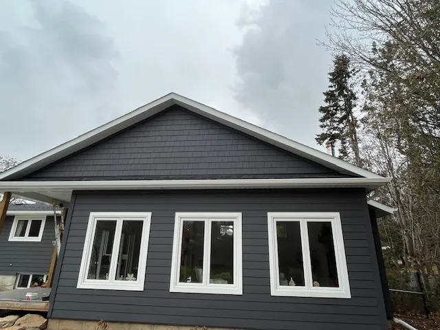 Edwards Roofing & Aluminum Picture 2