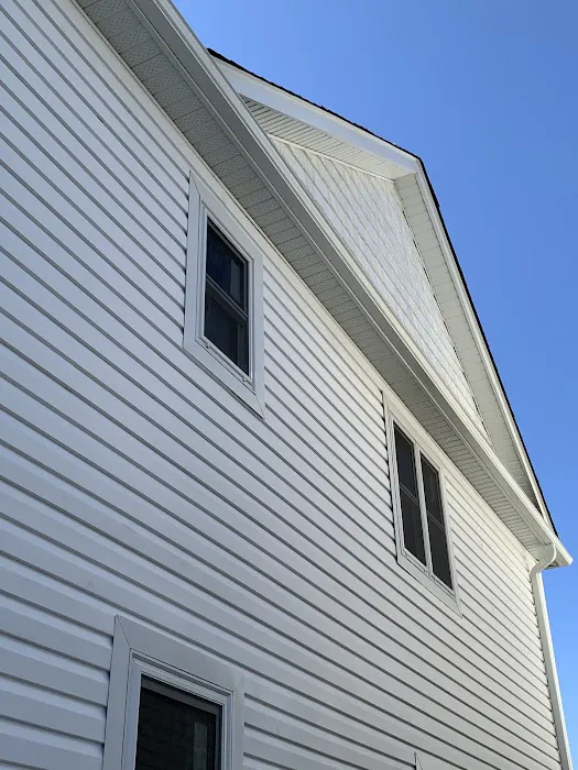 Edwards Roofing & Aluminum Picture 5