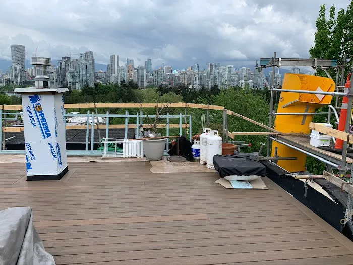 Heyes Roofing & Installations Picture 1