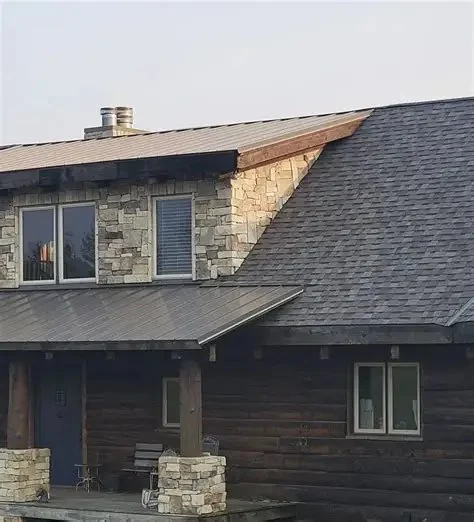 Flat Roof vs. Sloped Roof: Which Is Better for Your Home in Canada?