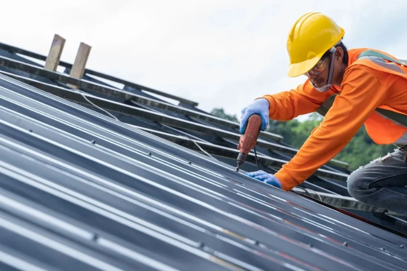 Emergency Roof Repairs: What to Do After a Storm in Canada