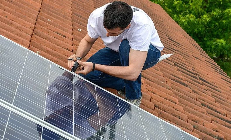 How Solar Panels Affect Your Roof’s Integrity: Key Considerations