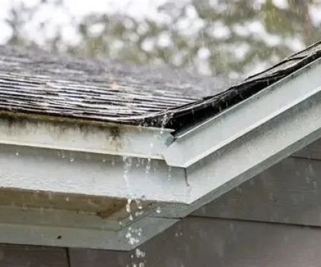 Emergency Roof Repairs: What to Do After a Storm in Canada