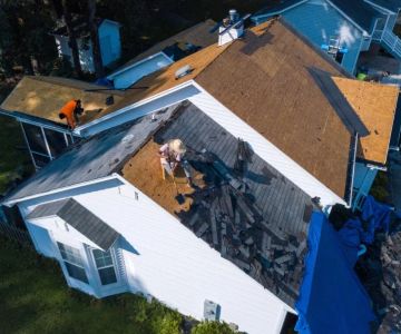 Should You Stay Home During Roof Replacement in Canada?