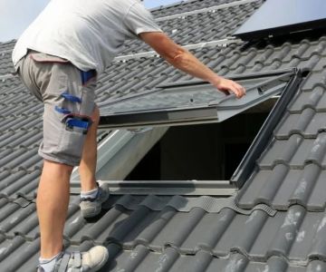 Top Signs Your Roof Has a Leak and What to Do About It
