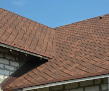 How to Seal Roof Valleys Properly to Avoid Water Leakage
