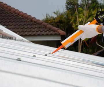 Roof Sealants & Adhesives: What Works in Cold & Wet Conditions