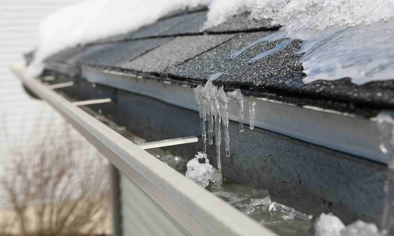 How Roof Gutters Should Be Designed to Prevent Ice Dams