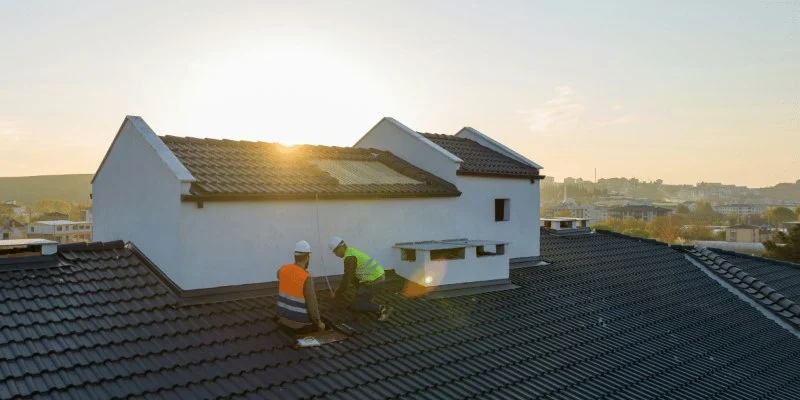 Roofing Myths That Could Cost You Money – Canadian Homeowner’s Guide