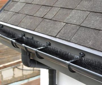 Best Gutter Guards & Eavestrough Titles to Keep Roof Water Flowing in Canada
