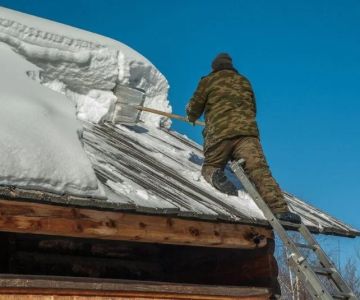 Rooftop Snow Load Safety: How Roof Structure Should Be Built & Maintained in Canada