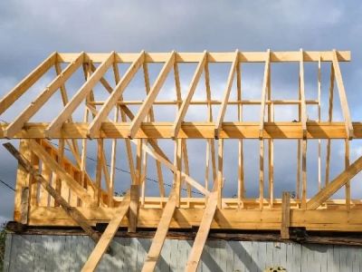 The Role of Ridge Board & Rafter Spacing in Roof Strength