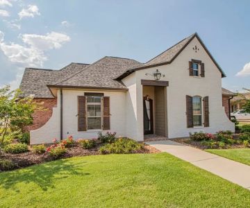 How Roof Design Can Improve Indoor Comfort in Summer and Winter