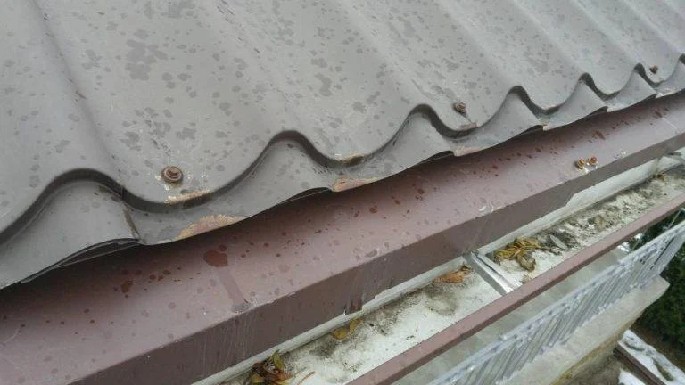 How to Deal With Roofing Noise During Rain or Hail on Metal Roofs