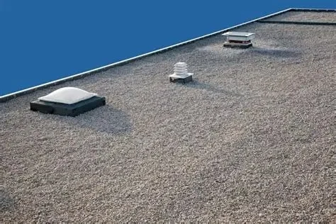 Roofing for Flat Roofs: Best Materials, Drainage & Maintenance Tips