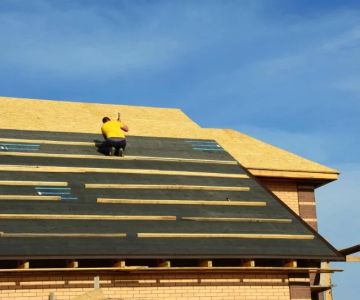 What You Should Know About Roof Underlayment Options in Canada