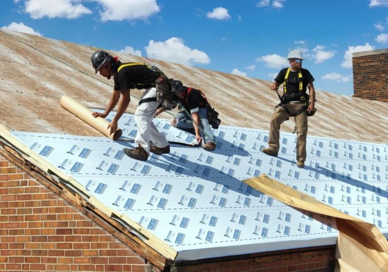 Best Underlayment Choices for Warm & Humid Summers in Canada