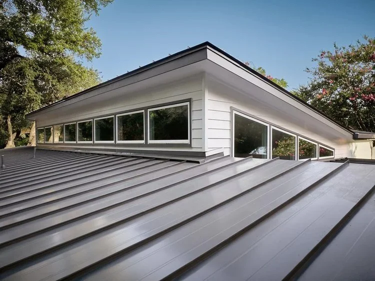 Roofing Styles That Age Gracefully: Designs That Still Look Good After 20 Years