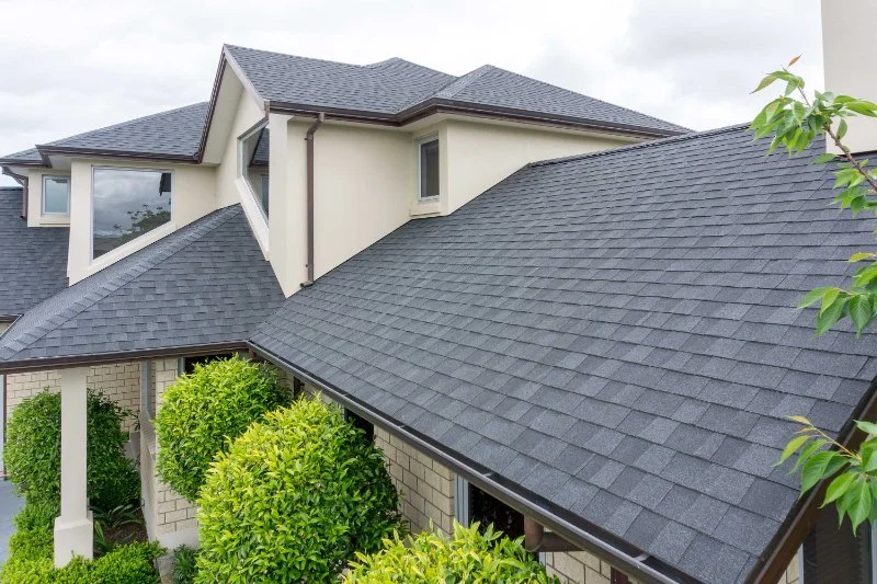 Asphalt Shingles: What Makes High Wind Rated vs Regular Rated Types
