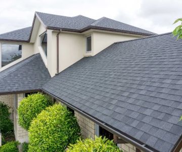 Asphalt Shingles: What Makes High Wind Rated vs Regular Rated Types