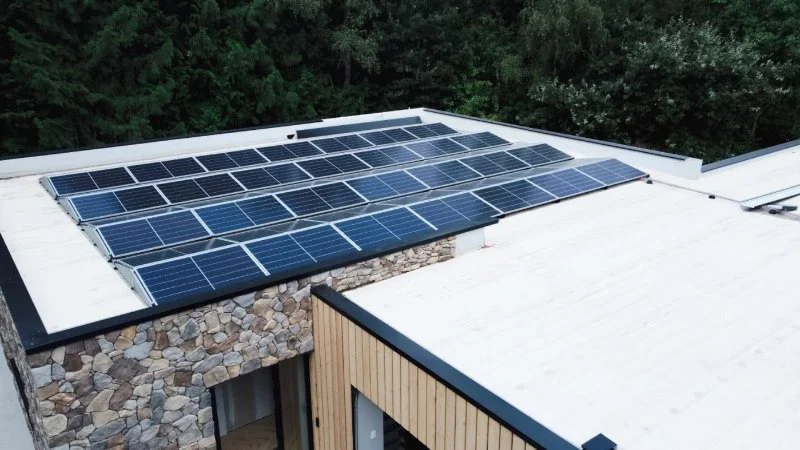 How Residential Roofs Are Adapting to Climate Change in Canada