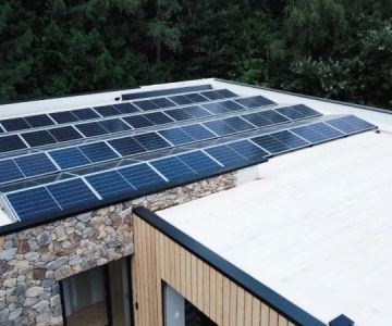 How Residential Roofs Are Adapting to Climate Change in Canada