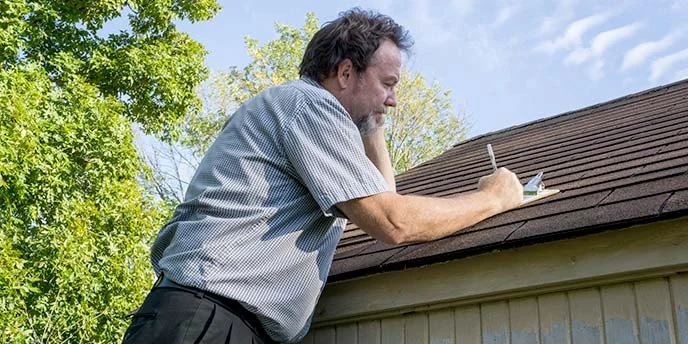 代码How to Budget for Roofing Maintenance When You Live in Remote Areas