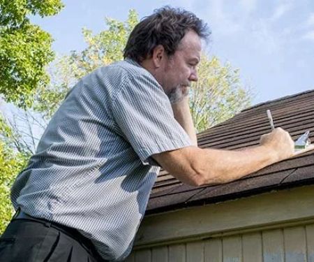 代码How to Budget for Roofing Maintenance When You Live in Remote Areas