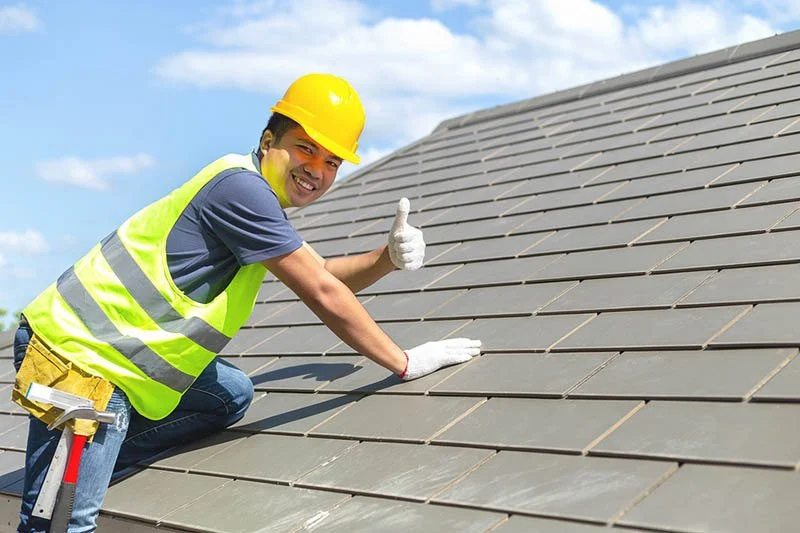 How Roofing Jobs Are Priced: What Contractors Consider in Estimates