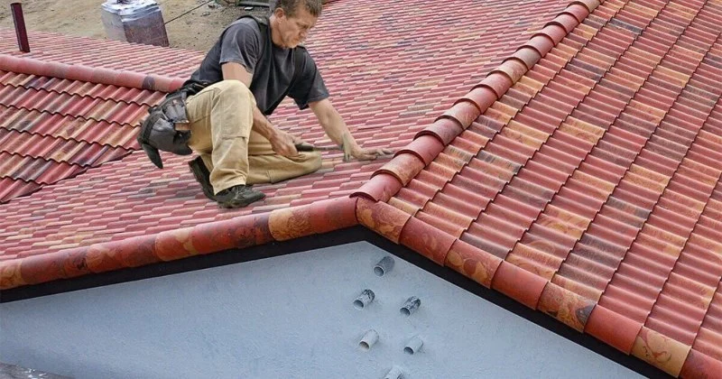 Roof Tile Replacement: When to Repair vs When to Replace Entire Tiles