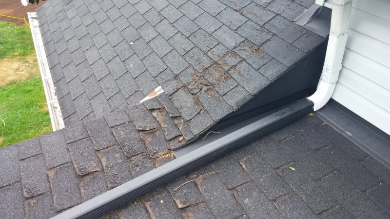 Top 7 Signs Your Roof Needs Repair Before Winter Sets In