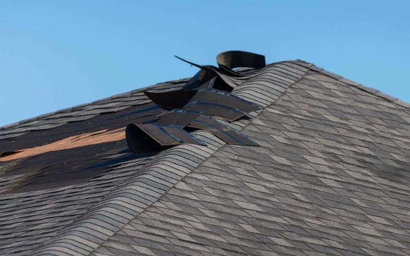 How to Prevent Roof Storm Damage During Sudden Wind Events