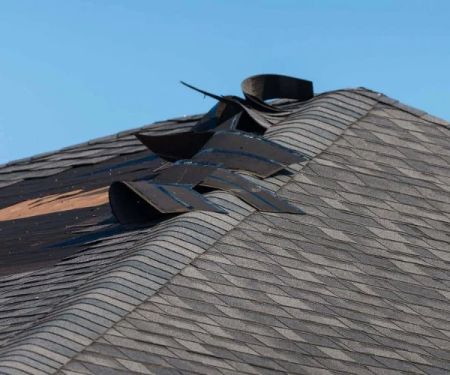 How to Prevent Roof Storm Damage During Sudden Wind Events